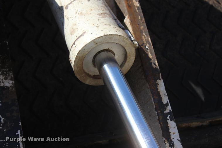 image for item L1997 2006 Diamond 1460B-41 tub grinder