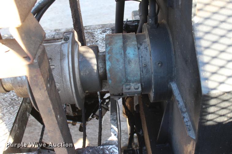 image for item L1997 2006 Diamond 1460B-41 tub grinder