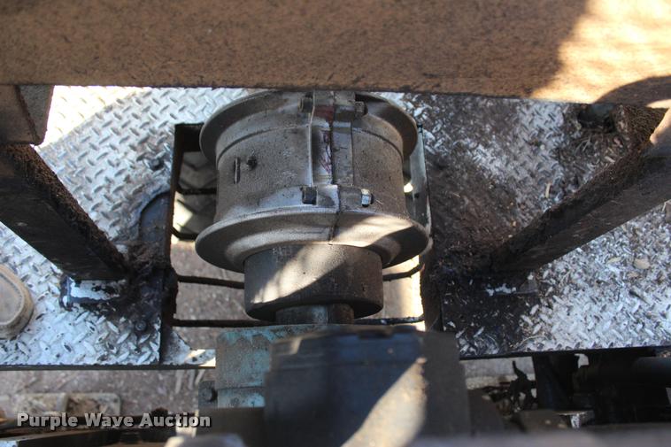 image for item L1997 2006 Diamond 1460B-41 tub grinder