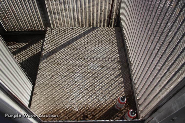 image for item L1997 2006 Diamond 1460B-41 tub grinder