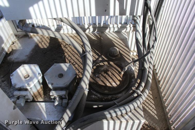 image for item L1997 2006 Diamond 1460B-41 tub grinder