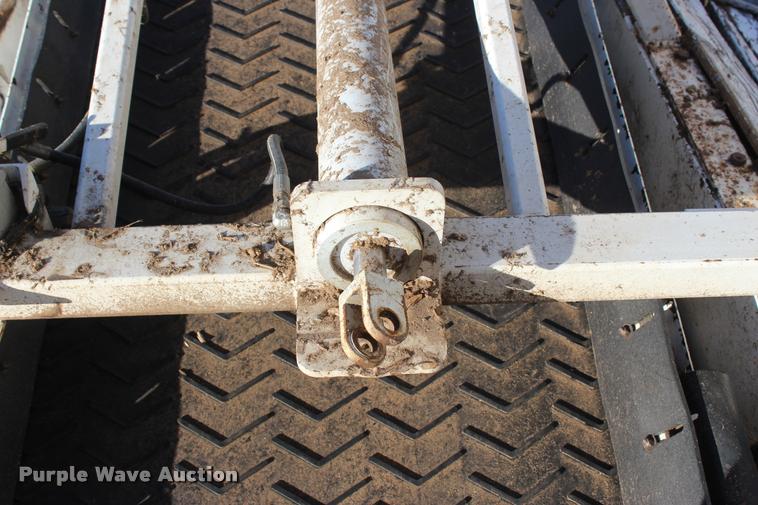 image for item L1997 2006 Diamond 1460B-41 tub grinder