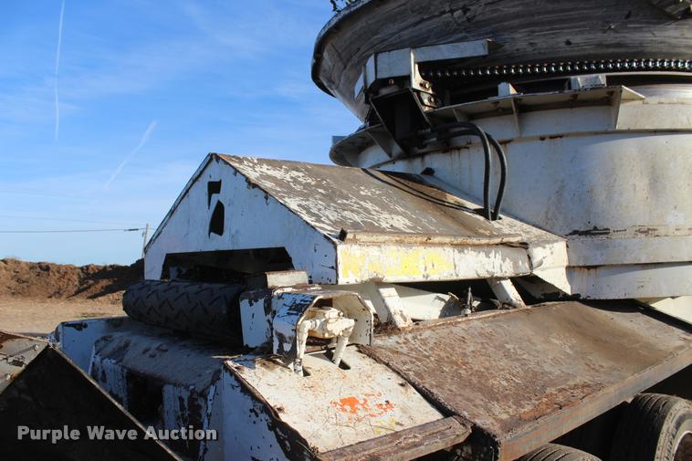 image for item L1997 2006 Diamond 1460B-41 tub grinder