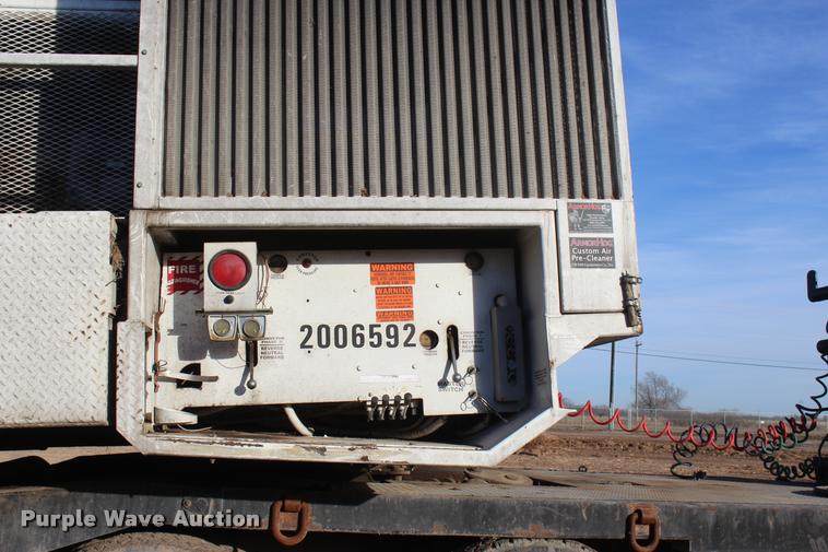 image for item L1997 2006 Diamond 1460B-41 tub grinder