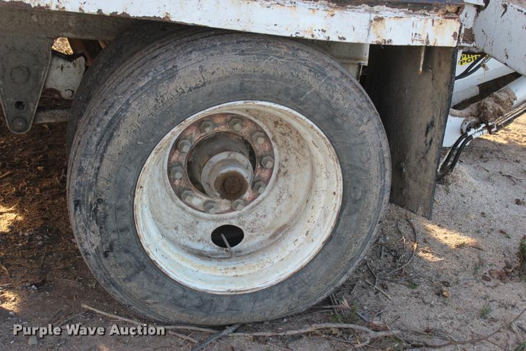 image for item L1997 2006 Diamond 1460B-41 tub grinder