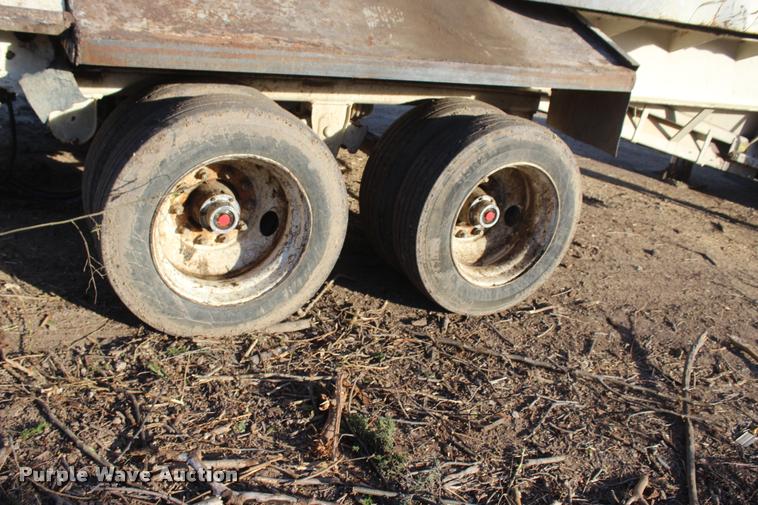 image for item L1997 2006 Diamond 1460B-41 tub grinder