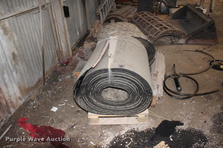 image for item L1997 2006 Diamond 1460B-41 tub grinder