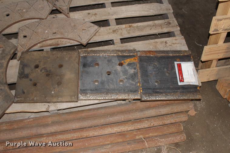 image for item L1997 2006 Diamond 1460B-41 tub grinder