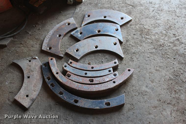 image for item L1997 2006 Diamond 1460B-41 tub grinder