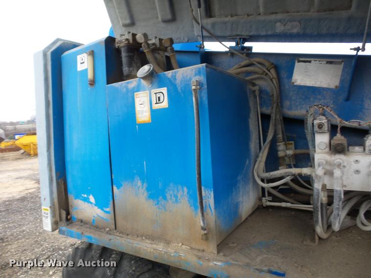 image for item L4518 Genie S60 boom lift