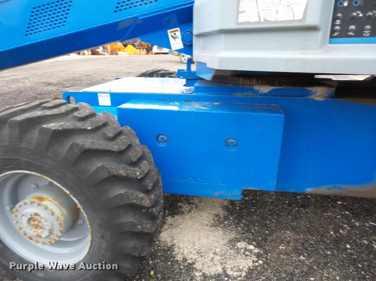 image for item L4518 Genie S60 boom lift