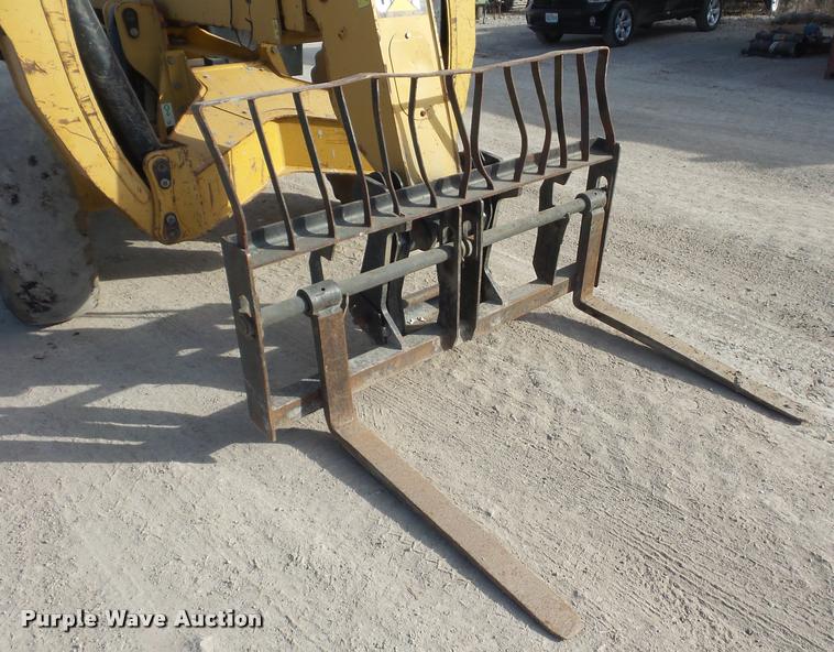 image for item L4565 2005 Caterpillar TH4600 telehandler