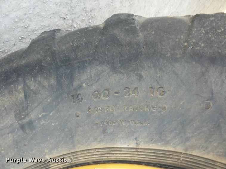 image for item L4565 2005 Caterpillar TH4600 telehandler