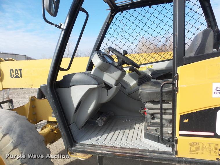 image for item L4565 2005 Caterpillar TH4600 telehandler