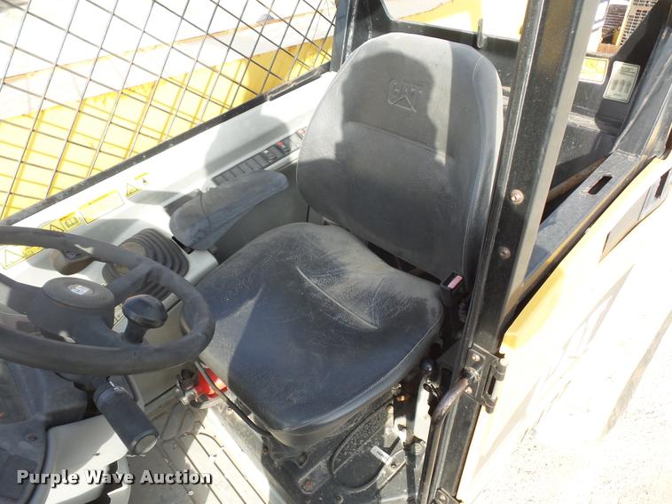 image for item L4565 2005 Caterpillar TH4600 telehandler