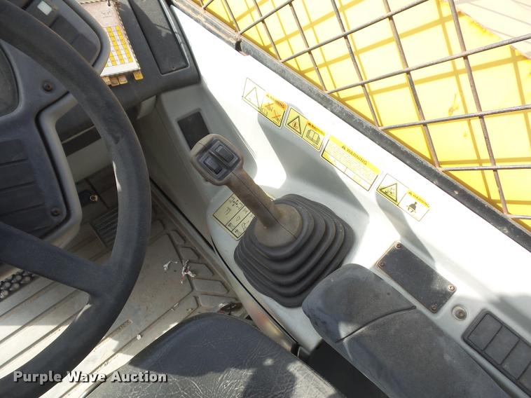 image for item L4565 2005 Caterpillar TH4600 telehandler