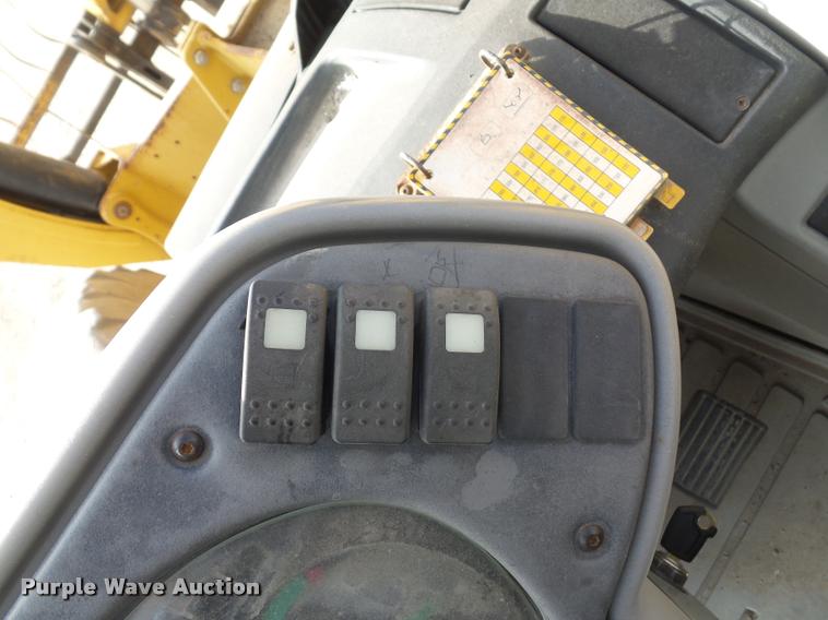 image for item L4565 2005 Caterpillar TH4600 telehandler