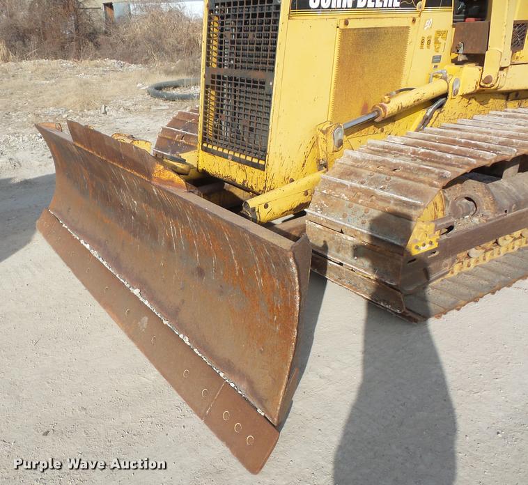 image for item L4566 1997 John Deere 450G LGP Series 4 dozer