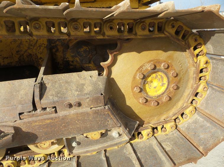 image for item L4566 1997 John Deere 450G LGP Series 4 dozer