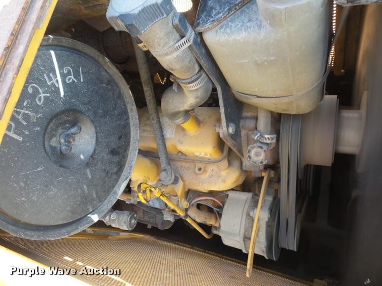 image for item L4566 1997 John Deere 450G LGP Series 4 dozer