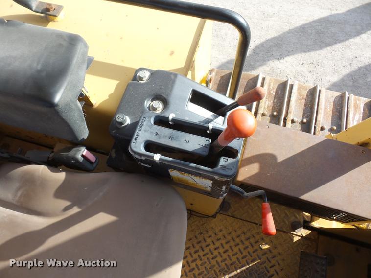 image for item L4566 1997 John Deere 450G LGP Series 4 dozer