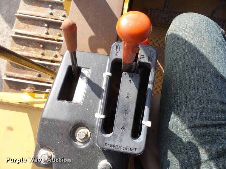 image for item L4566 1997 John Deere 450G LGP Series 4 dozer