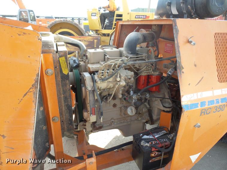 image for item L4567 1999 Broce Broom RC350 broom