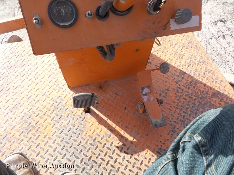 image for item L4567 1999 Broce Broom RC350 broom