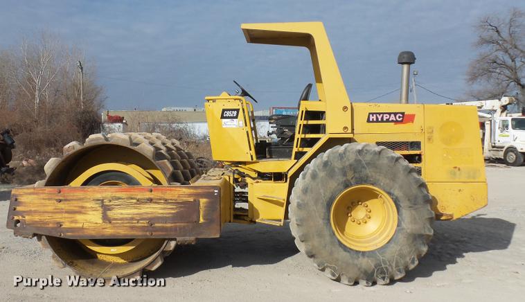 image for item L4568 1999 Hypac C852B single drum vibratory roller