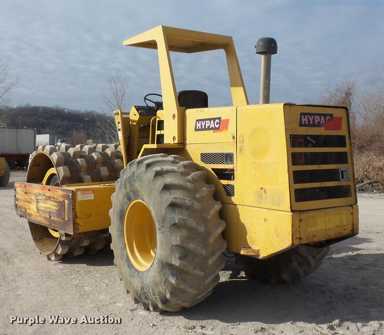 image for item L4568 1999 Hypac C852B single drum vibratory roller