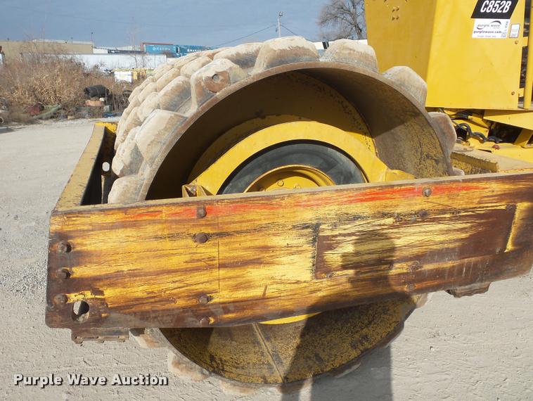 image for item L4568 1999 Hypac C852B single drum vibratory roller