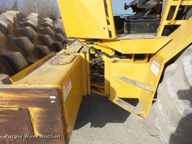 image for item L4568 1999 Hypac C852B single drum vibratory roller