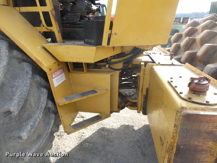 image for item L4568 1999 Hypac C852B single drum vibratory roller