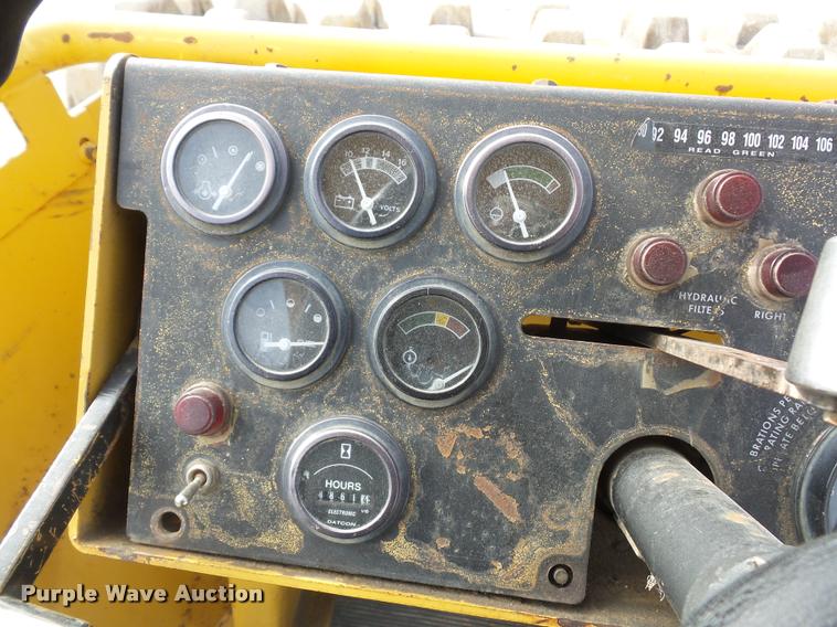 image for item L4568 1999 Hypac C852B single drum vibratory roller