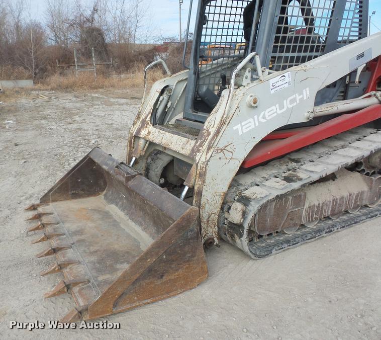 image for item L4569 2006 Takeuchi TL140 skid steer