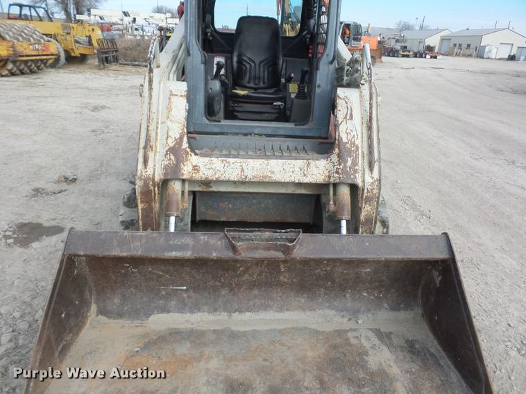 image for item L4569 2006 Takeuchi TL140 skid steer