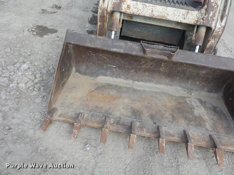 image for item L4569 2006 Takeuchi TL140 skid steer