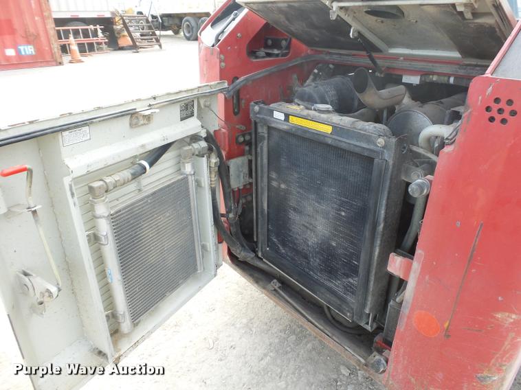 image for item L4569 2006 Takeuchi TL140 skid steer