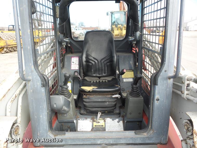 image for item L4569 2006 Takeuchi TL140 skid steer