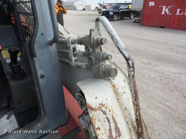 image for item L4569 2006 Takeuchi TL140 skid steer