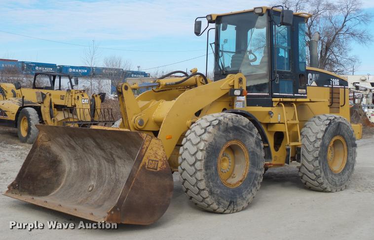 image for item L4570 2001 Caterpillar 928G wheel loader