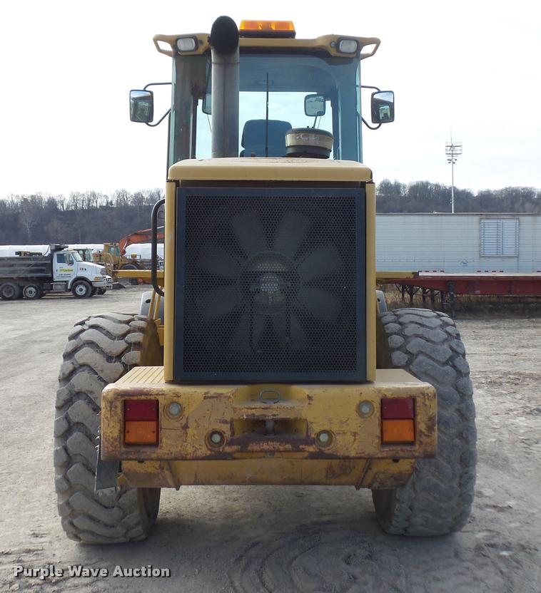 image for item L4570 2001 Caterpillar 928G wheel loader