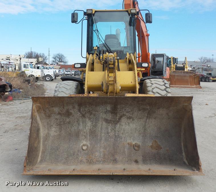 image for item L4570 2001 Caterpillar 928G wheel loader