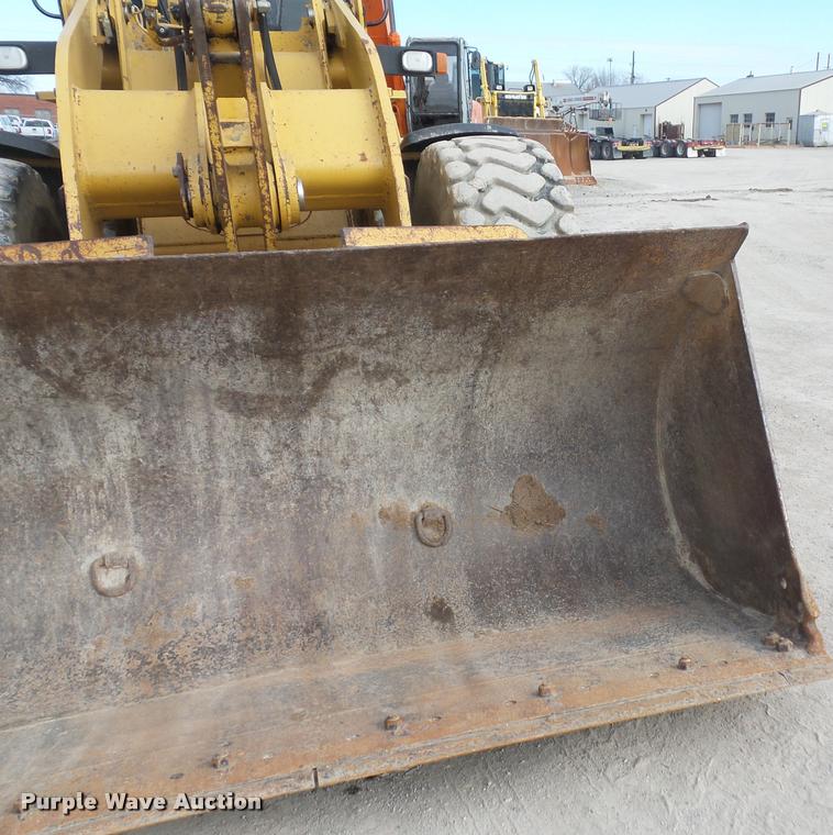 image for item L4570 2001 Caterpillar 928G wheel loader