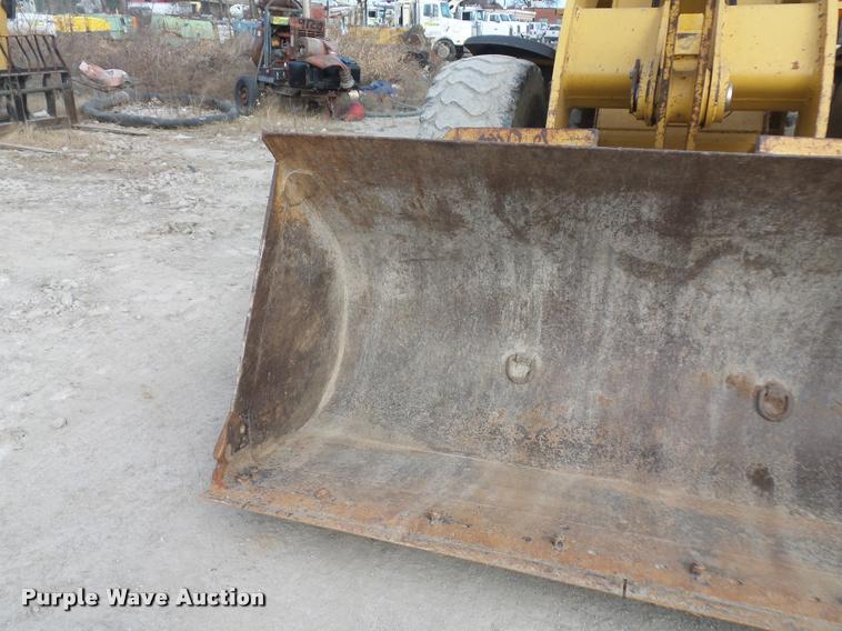 image for item L4570 2001 Caterpillar 928G wheel loader