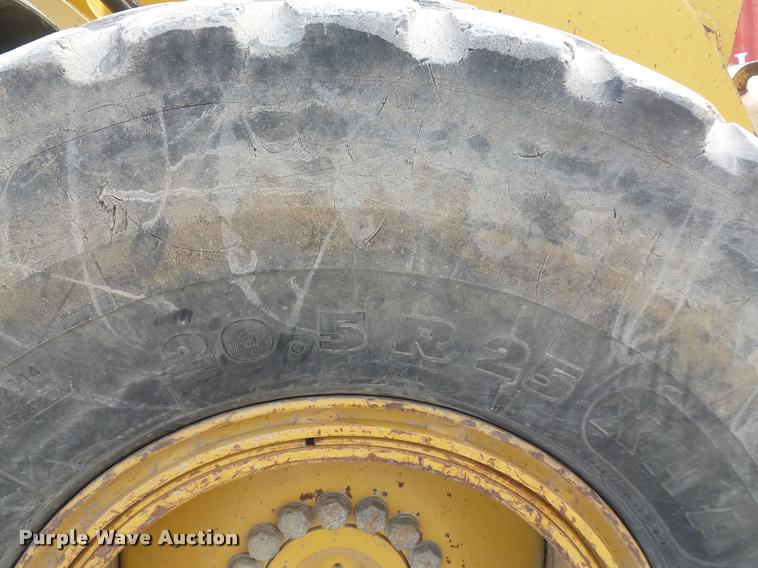 image for item L4570 2001 Caterpillar 928G wheel loader