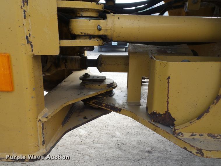 image for item L4570 2001 Caterpillar 928G wheel loader