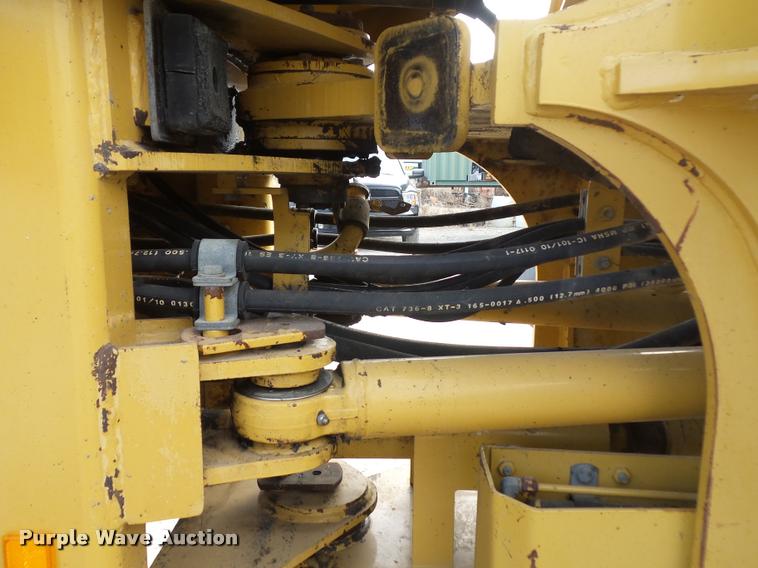 image for item L4570 2001 Caterpillar 928G wheel loader