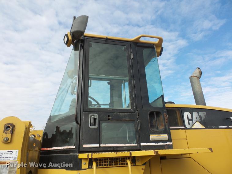 image for item L4570 2001 Caterpillar 928G wheel loader