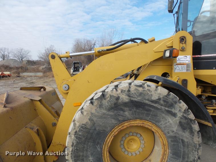 image for item L4570 2001 Caterpillar 928G wheel loader